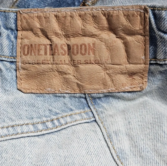 Kansas streetwalkers in light blue denim by One teaspoon high waist shorts sz 22 - Picture 4 of 7